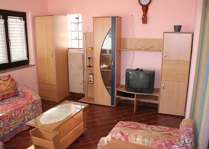 Pelister 아파트 메덜린